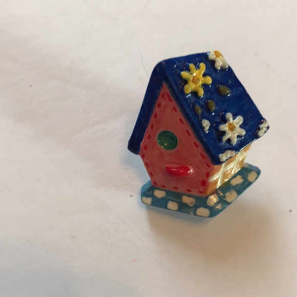 Easter Pins Plastic Vintage Spring Holiday Celebration - Picture 9 of 9